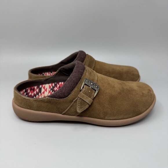 REVITALIGN Shoes - Revitalign Ashley Desert Slip On Shoes Brown Suede Size 7.5B Womens